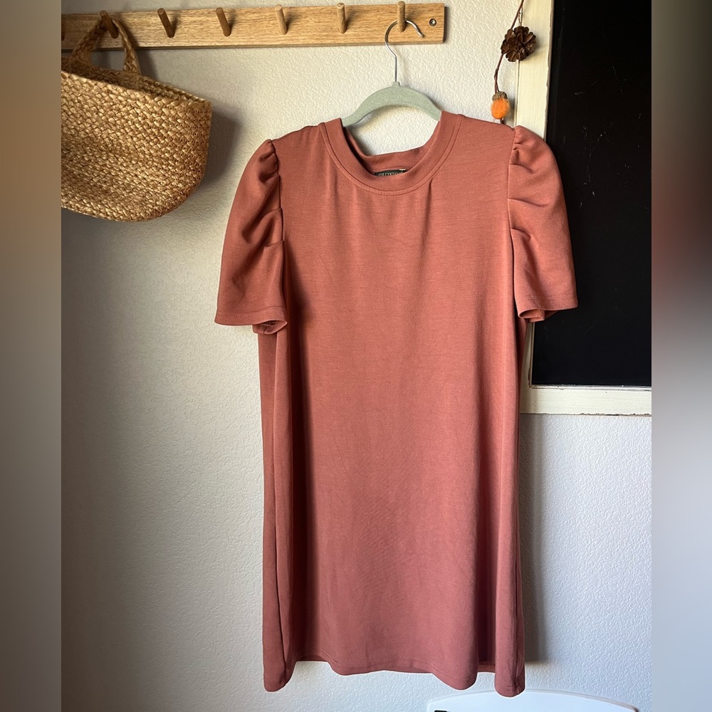 For Cynthia Soft Knee Length/Midi Short Sleeve Dress